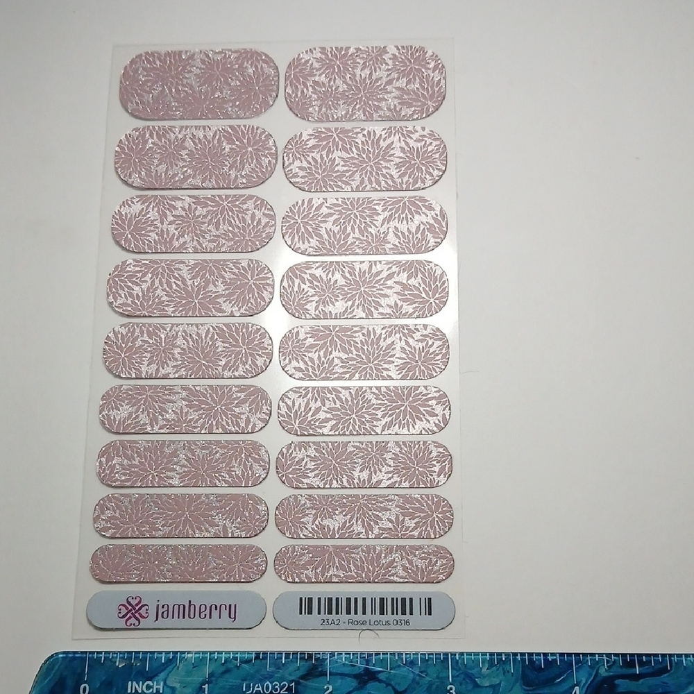 Jamberry Floral Pink 23A2 Pink Lotus 0416 Nail Wraps
